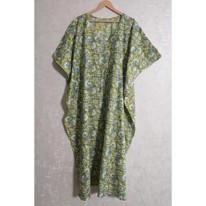 Robe longue bohème en coton bio faite à la main avec imprimé floral indien pour femme – Kaftan ample et naturel pour la plage ou l'été - Product Image 2