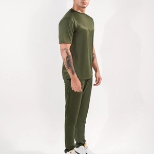 Survêtement d'été pour homme de haute qualité 100% coton - Séchage rapide et respirant, ensemble élégant pour l'entraînement et le jogging - Product Image 2