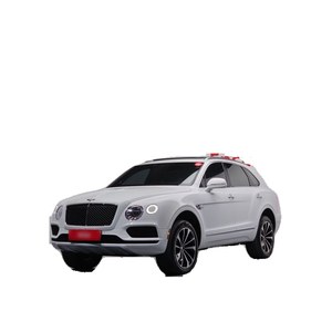 Bentley Bentayga 4.0 V8, Volante a la Izquierda, Caja de Cambios Automática, Asientos de Cuero, Cámara Trasera - Diciembre 2021, 36,198 km, Emisión Euro V, Touch - Product Image 1