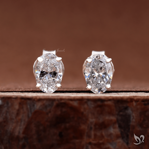 Boucles d'oreilles clous en diamant de laboratoire taille ovale de 0,50 ct chacune, serties à griffes, en argent sterling 925, bijoux fins élégants pour le quotidien - Product Image 1