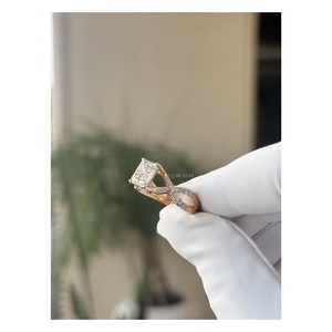 Elegante Anillo de Boda de Oro Sólido de 14 Quilates con Incrustaciones Laterales en Forma de Cono, con Diamantes Cultivados en Laboratorio, Certificados por IGI, de 1.50 Quilates, Joyería Fina de Lujo - Product Image 5