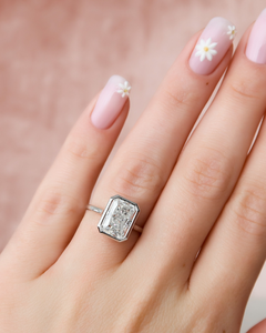 Anillo Solitario Elegante con Diamante Cultivado en Laboratorio, Corte Radiante, Oro Amarillo, Rosa y Blanco de 14K, Anillo de Compromiso de Lujo, Certificado IGI, Personalizable - Product Image 5