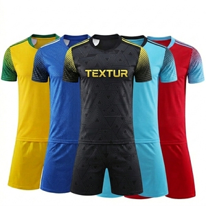 Ensembles d'uniformes d'équipe en gros, maillots de football personnalisés, imprimés par transfert thermique, respirants, séchage rapide, 100% polyester, col en V, manches courtes - Product Image 3