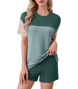 Nouveaux ensembles élégants pour femmes, 100% coton, t-shirt à col rond uni, short à manches courtes, coupe régulière, streetwear, été - Product Image 1