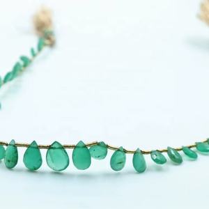 Cuentas Facetadas de Esmeralda Zambiana Natural en Forma de Pera de 5-7 mm, 11 Pulgadas, Orificio de 0.40 mm para la Fabricación de Pulseras y Collares - Product Image 1