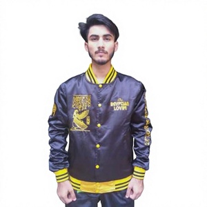 Patchs brodés personnalisés, broderie vintage 3D, veste varsity en satin, haute qualité, 100% polyester, séchage rapide, personnalisable pour homme - Product Image 1