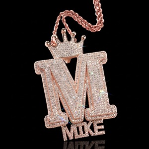 Collier pendentif couronne personnalisé avec diamants de laboratoire, bijoux personnalisés avec initiales, cadeau pour femmes et hommes, diamant de laboratoire. - Product Image 4
