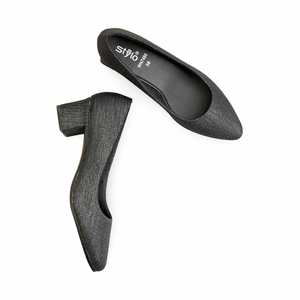 Zapatos de corte negros WN7480, zapatos planos cómodos - Product Image 1