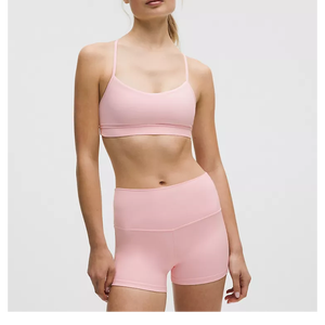 Ensemble de yoga 2 pièces personnalisé avec logo, patchwork, léger, écologique, réversible, respirant, taille basse, short de yoga froncé pour lifter les fesses - Product Image 3