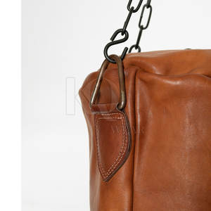 Sac de frappe professionnel en cuir de haute qualité pour l'entraînement de MMA, de boxe et de fitness – Léger, écologique et durable pour la maison - Product Image 5