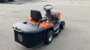 Tondeuse autoportée Husqvarna 48 pouces à essence, lame rotative autopropulsée, 190 cm³, bac de ramassage 200 L, qualité professionnelle - Product Image 5
