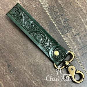 Porte-clés personnalisé en cuir véritable entièrement gravé, avec dragonne florale western, porte-clés personnalisé, cadeau - Product Image 1