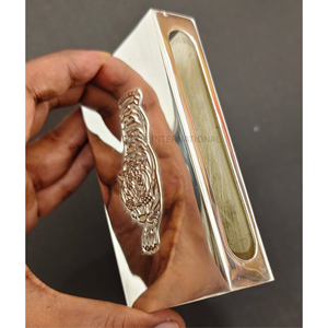 Étui personnalisé en laiton pour boîte d'allumettes, forme classique, logo gravé, support métallique durable pour la maison, boîte d'allumettes en laiton de qualité supérieure - Product Image 1
