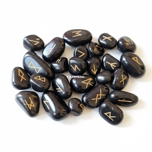 Nouvel Arrivage Ensemble de Runes Portables en Agate Noire Faits à la Main, Forme Irrégulière, Métaphysique, Art Européen, Objets de Collection, Vente en Gros - Product Image 1