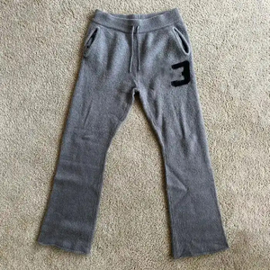 กางเกงวอร์มทรงขาบานผ้าขนแพะคุณภาพสูง สไตล์ลำลอง สตรีทแวร์ น้ำหนักเบา พิมพ์ลายตรง ทรงตรง รูดเชือกผูกเอว ขายส่ง - Product Image 4