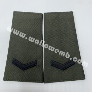 Épaulettes Premium en Gros à Enfiler, Plaques d'Épaule Personnalisées pour Uniformes Cérémoniels avec Broderie Métallique Dorée - Product Image 3