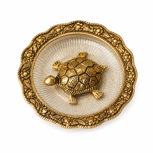 Assiette décorative en métal doré gravé de luxe avec centre en verre |   Plateau de service rond écologique pour la décoration de la maison et les cadeaux - Product Image 4
