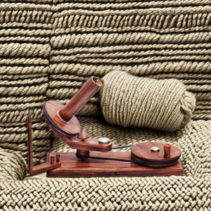 งานหัตถกรรมขายส่ง sheeham เส้นด้ายไม้สีเข้มและสีอ่อนและม้วนด้ายเพื่อลมเส้นใยของเส้นด้ายในระหว่างการถัก - Product Image 1