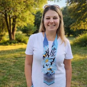 Magnifique collier Gerdan ukrainien fait main perlé, motif floral bleu avec abeille, bijou statement, perles bohèmes, collier fleuri, pour ANNIVERSAIRE - Product Image 1