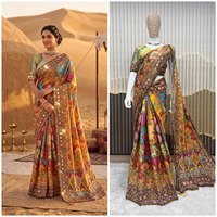 Sari en soie Chinon de créateur TENNECY avec bordure à passepoil, pompons Latkan, travail de miroir authentique, longueur cheville, réversible, traditionnel