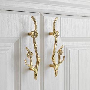 Poignées de porte d'armoire élégantes en laiton, finition dorée, quincaillerie de luxe pour tiroirs de garde-robe, poignée décorative pour meubles, design moderne - Product Image 4