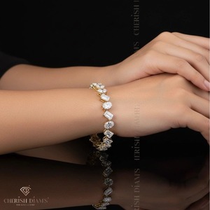 Bracelet en diamant de laboratoire taille ovale et émeraude 12,02 CT certifié IGI en or jaune 18 carats – Vente en gros à l'exportation - Product Image 6