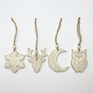 Ornements de Noël en résine faits à la main, personnalisés, en gros, flocon de neige, cerf, lune, hibou, décoration vintage, pendentif artisanal à suspendre avec corde - Product Image 1