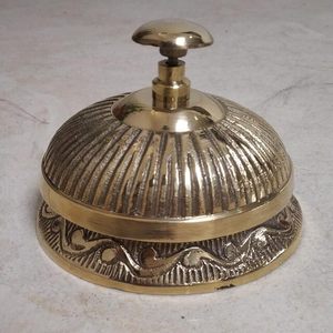 Cloche de table en laiton, cloche de réception d'hôtel, cloche de service pour bureau et école, cloche de bureau vintage en laiton antique, cloche de service de bureau13 - Product Image 1