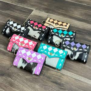 Nouvelle bourse à monnaie en cuir de vachette personnalisée, conçue par un créateur, avec motif à carreaux, avec dragonne, porte-cartes élégant pour femmes - Product Image 4