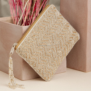 กระเป๋าใส่เหรียญประดับลูกปัดสีแดงกระเป๋าใส่ลิปสติกแบบมีซิปกระเป๋าเครื่องสำอางทำด้วยมือตัวหนาของขวัญสำหรับเธอ - Product Image 4