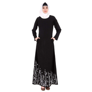 Robe longue noire pour femme avec broderie florale blanche, col rond, manches longues, silhouette droite - Product Image 1