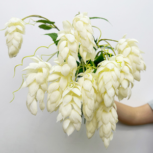 Fleur artificielle toucher réel, vigne de houblon, houblon de bière, verdure luxuriante, décoration de ferme, arrangement floral, caoutchouc souple, fait main - Product Image 4