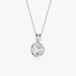 Pendentif classique personnalisé en or massif 18 carats plaqué rhodium avec diamant brillant de 7 carats E VVS cultivé en laboratoire certifié IGI pour un usage quotidien - Product Image 3