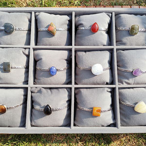 Pulseras de Piedras Naturales Variadas, Estilo Bohemio, Hechas a Mano, Bañadas en Plata, con Amatista, Diseños Únicos para Regalo Unisex - Product Image 3