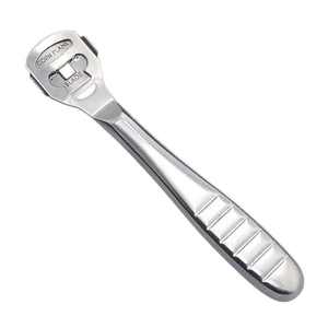 Râpe manuelle ergonomique pour les pieds avec poignée antidérapante pour une élimination facile des peaux mortes et des soins des talons - Product Image 3