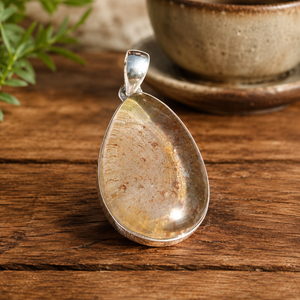 Pendentif Goutte d'Eau en Quartz Naturel Grand Format, en Argent Sterling 925 Plaqué Or Rose et Or Jaune, Bijou Fait Main en Cristal de Guérison - Product Image 5