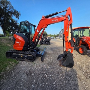 Mini-excavatrice Kubota U55-5 avec godet de terrassement d'une capacité de 0,17 m³, couleur orange, équipement de construction d'occasion - Product Image 5