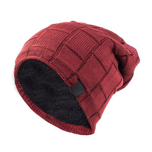 Gorro de Punto Rojo Unisex, 100% Acrílico, para Uso Casual en Invierno, para Adultos, con Diseño de Puño Acanalado - Product Image 3