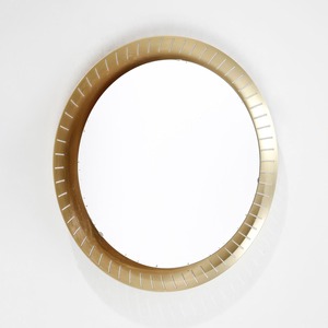 <b>Round</b> Brass <b>Mirror</b> With Decorative Grooved Frame Modern Wall Mounting Design - Product Image 4