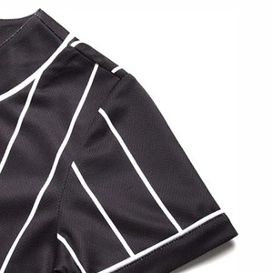 Camiseta de Béisbol Sublimada Transpirable para la Liga Juvenil, Nombre y Número Personalizados, Uniforme con Botones Completos para Equipos de Béisbol Juveniles - Product Image 3