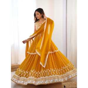 Diseñador Party Wear Top-Bottom y Dupatta con hilo y secuencia de trabajo Talla XL - Product Image 3