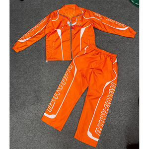 Venta al por mayor de chándales de poliéster unisex personalizados tiras reflectantes cremallera cuello sudor Jogger conjuntos 2 1 diseño transpirable - Product Image 4