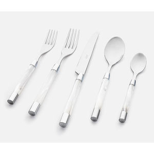 ชุดช้อนส้อมสแตนเลสสตีลทันสมัย ดีไซน์สวยงามสำหรับโต๊ะอาหารร่วมสมัย - Product Image 4