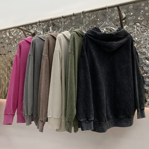เสื้อฮู้ดดี้ผู้ชายสุดหรู ผ้าฝ้ายเฟรนช์เทอร์รี่ ทรงหลวม สไตล์ยีนส์ฟอกสี  รับผลิตเสื้อผ้าแบรนด์ตามสั่ง เสื้อสตรีทแวร์คุณภาพสูง - Product Image 2