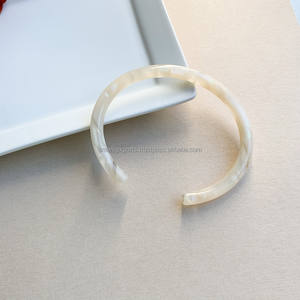 Elegant Black Clear Marble Acrylic Resin Bangle <b>Bracelet</b> Modern Open Cuff Wrist Jewelry Resin Craft Fashion for Women - Product Image 5