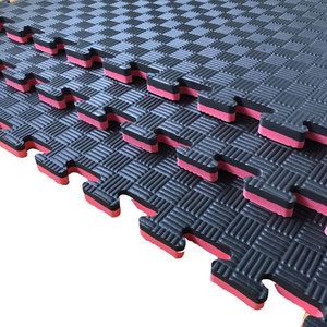 Tapis de karaté confortables pour l'entraînement quotidien, surface rembourrée idéale pour les séances régulières. - Product Image 5