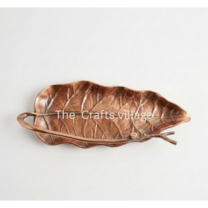 Bandeja de Metal de Lujo con Acabado Dorado, Plato Decorativo para Servir, Centro de Mesa Elegante, Plato para Frutas y Bocadillos, Adorno para el Hogar - Product Image 5