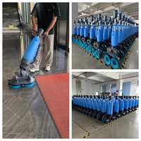 Machine de nettoyage de sols industriels, autolaveuse manuelle avec réservoirs d'eau fraîche de 6L et de récupération de 9L