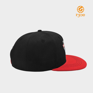 หมวกแก๊ปแบบ Snapback 6 แผง 2 สี ปักโลโก้ ปีกแบน สไตล์อเมริกัน รับผลิตตามแบบ (OEM) สำหรับสตรีทแวร์ - Product Image 4