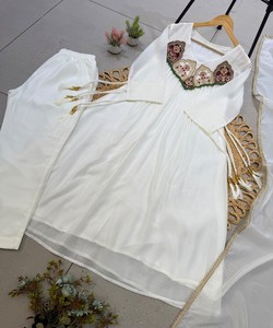 White Embroidered Silk Vintage Quick Dry <b>Kurta</b> Set Dupatta Traditional <b>Indian</b> Women's Wear Regular Fit Regular Length All - Product Image 3
